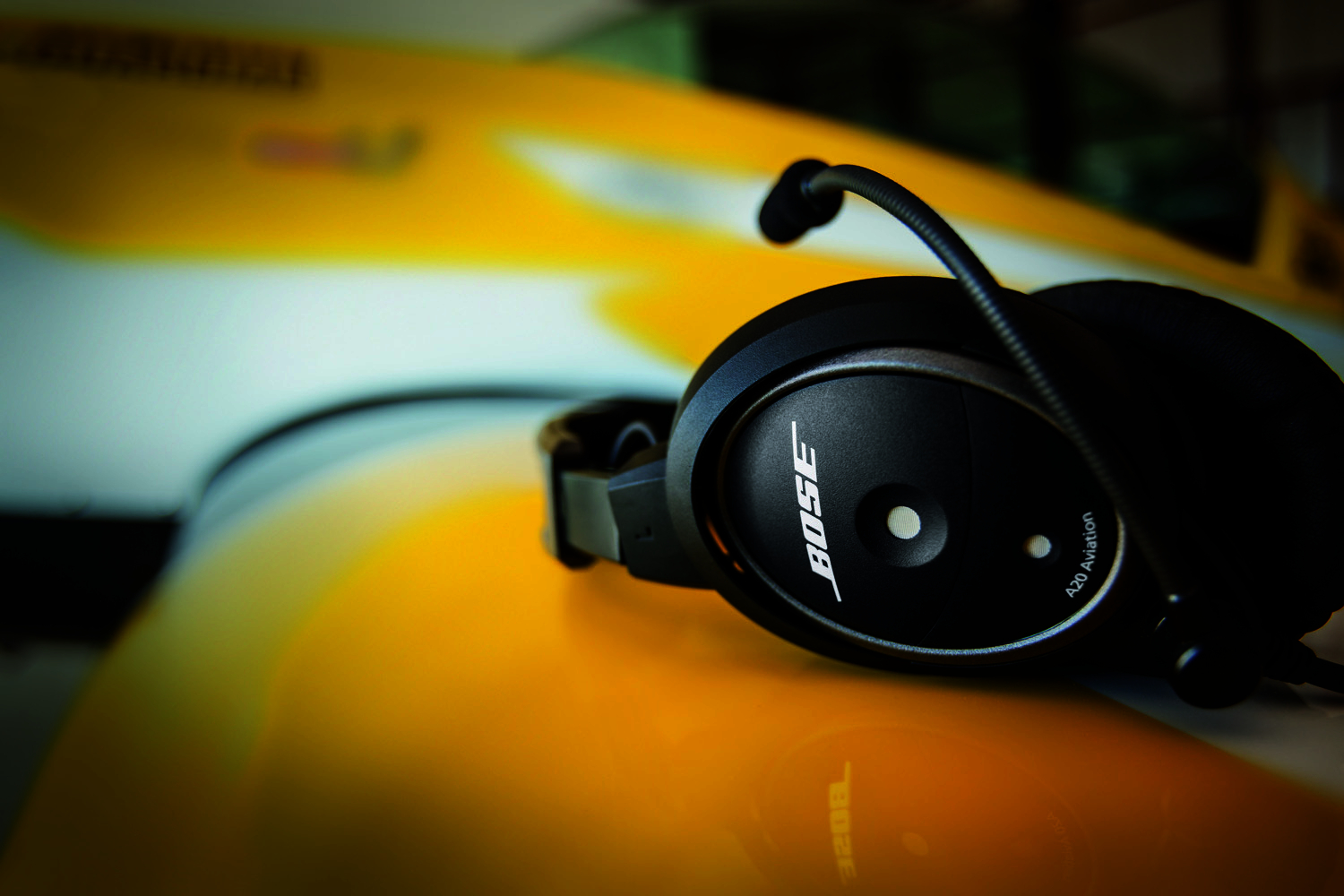 Bose A20 Aviation Headset without Bluetooth